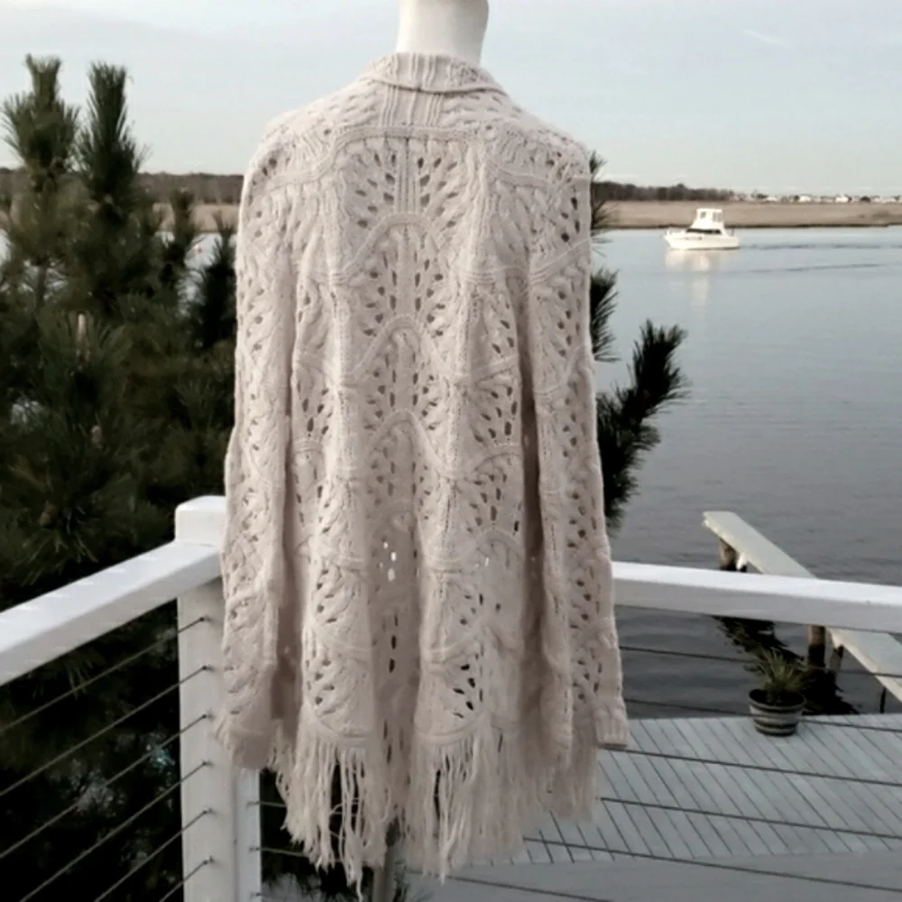 THE PARAGON Open Front Cardigan, Fringed Loose Knit Cream Color, Size L